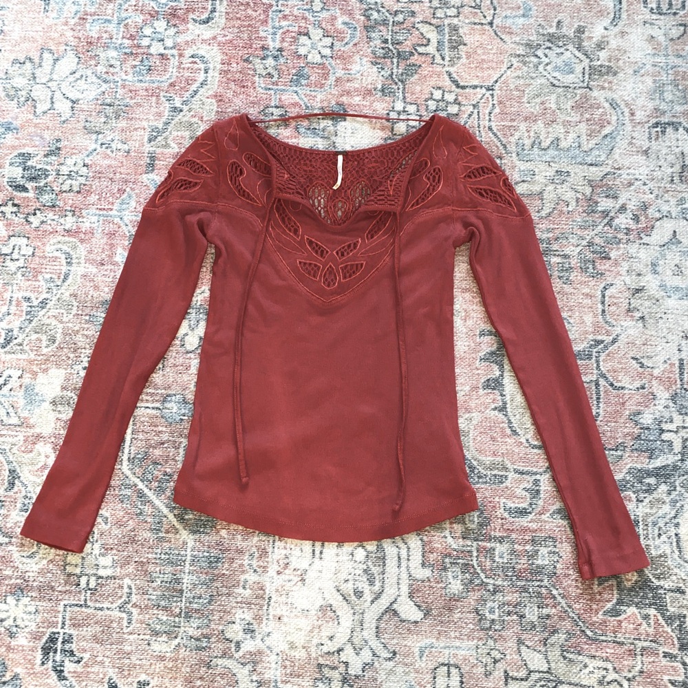Free People red eyelet design top ❤️